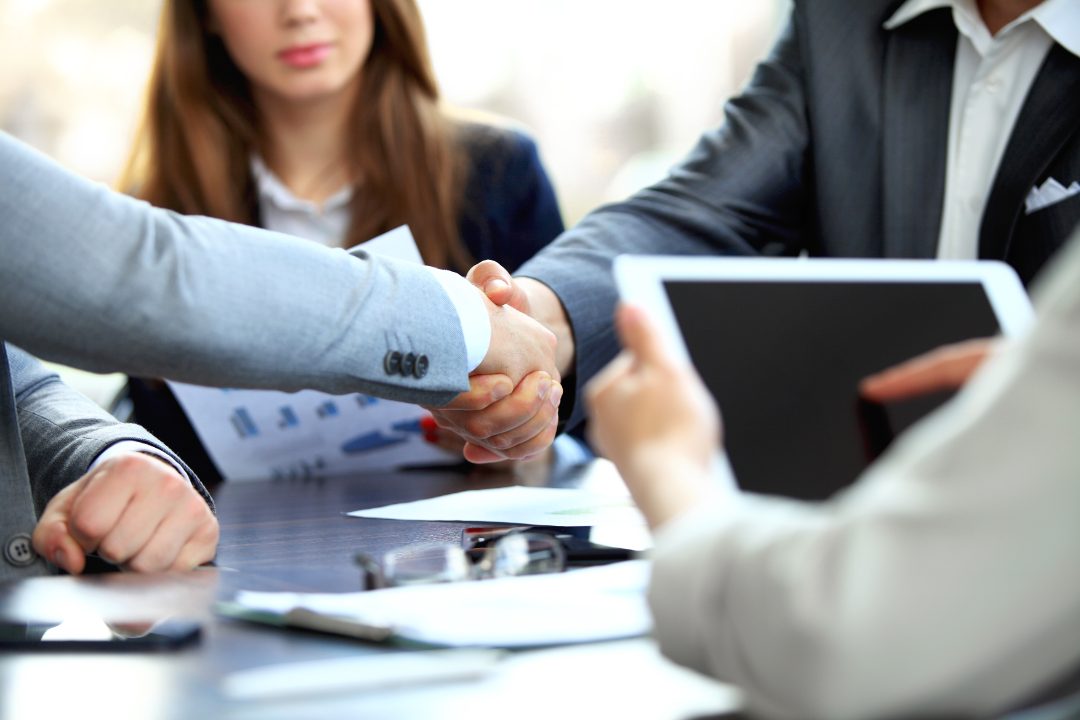 Dịch Vụ Tìm Cha Mẹ Ruột, Thất Lạc