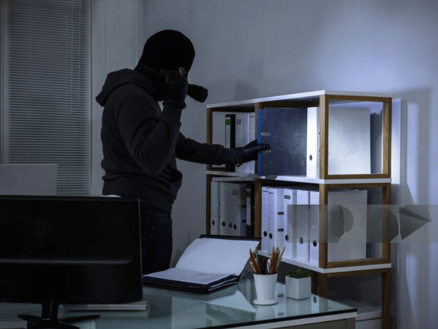 Dịch Vụ Tìm Cha Mẹ Ruột, Thất Lạc